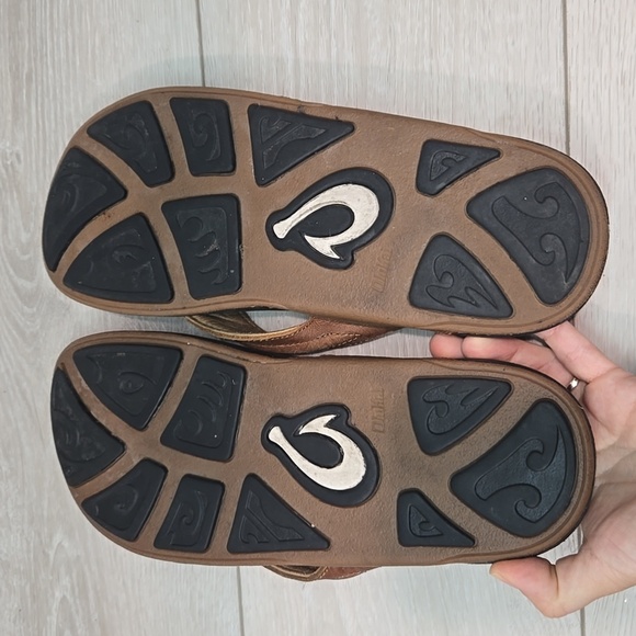 Olukai Men's Moko Brown Thong Leather Sandals Slide Shoes Sz 11 - Picture 9 of 11